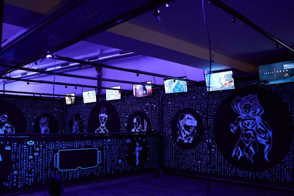 7th Space Aachen - Virtual-Reality & Lounge | FreizeitMonster