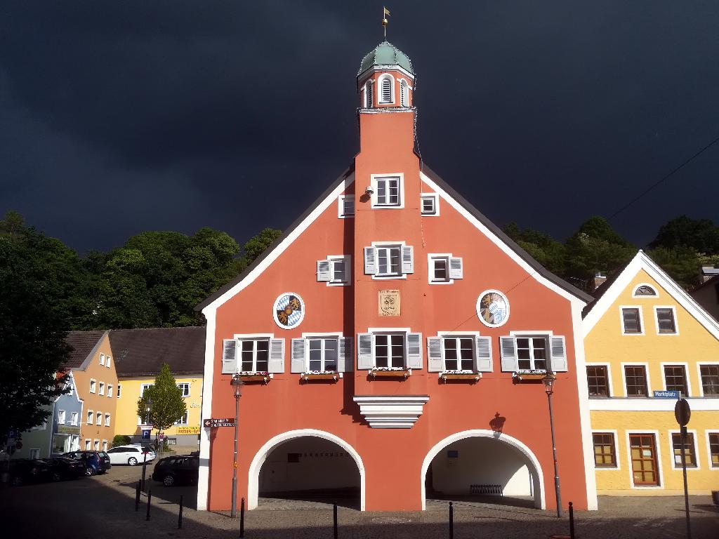 Altes Rathaus Mainburg in Mainburg
