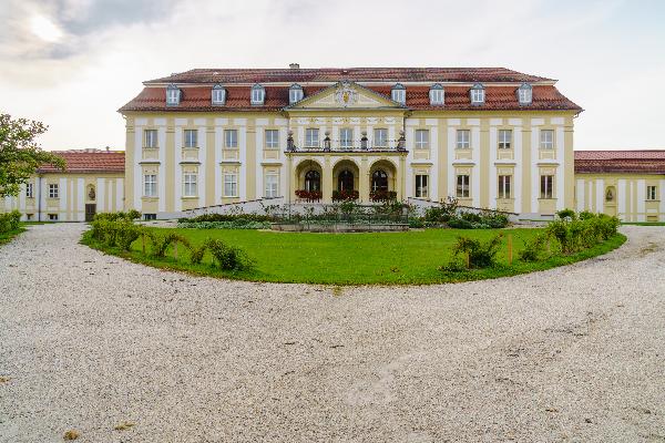 Lustschloss Freundenhain (Auersperg-Gymnasium Passau Freudenhain)