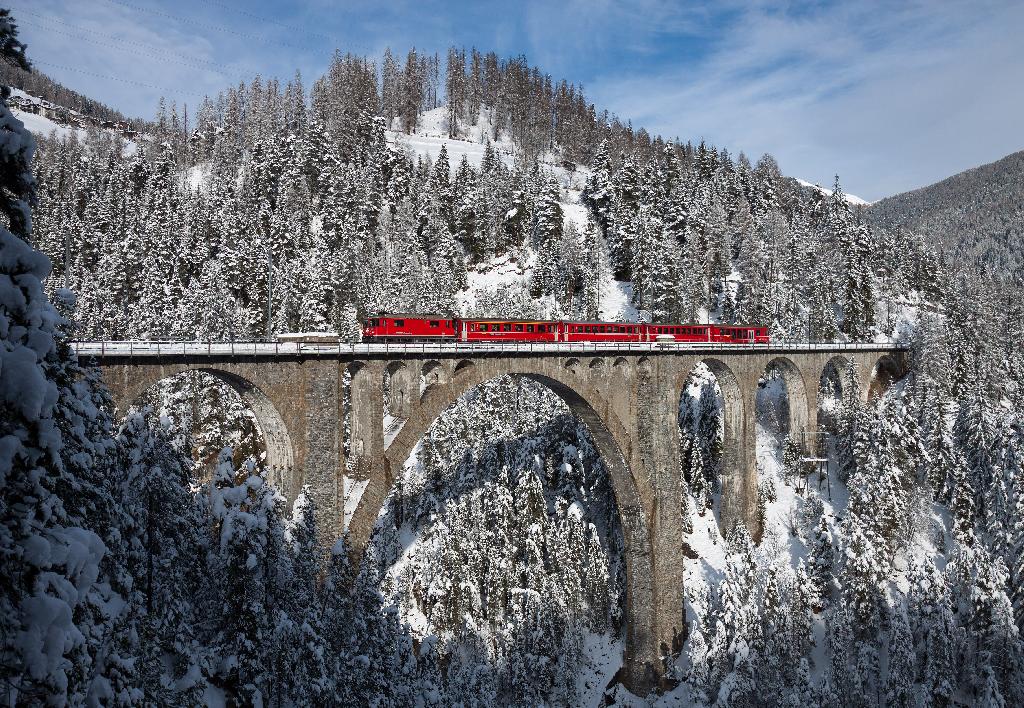 Aussichtspunkt Wiesener Viadukt Süd in Davos Wiesen