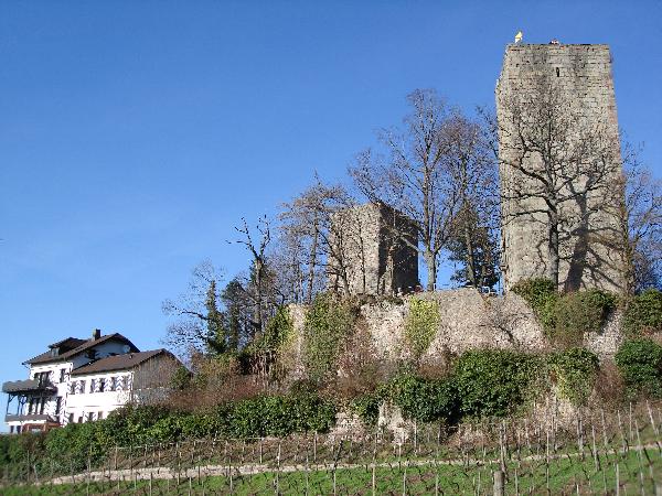 Bergfried Burg Alt-Windeck in Bühl