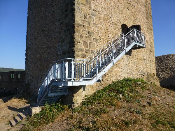 Bergfried Burg Lichtenberg (Pfalz) in Thallichtenberg