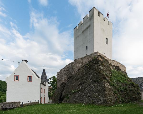 Bergfried Burg Sterrenberg