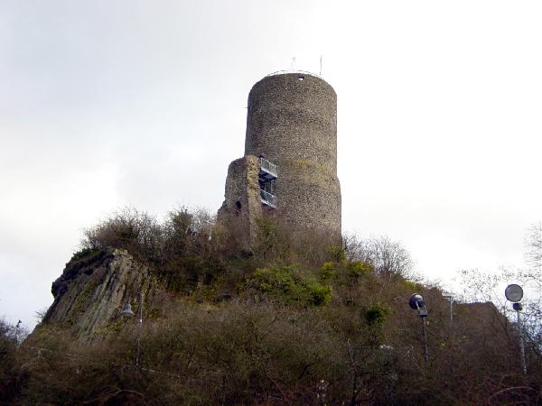 Bergfried Burg Vetzberg