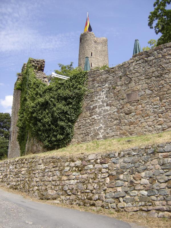 Bergfried Burg Windeck in Weinheim