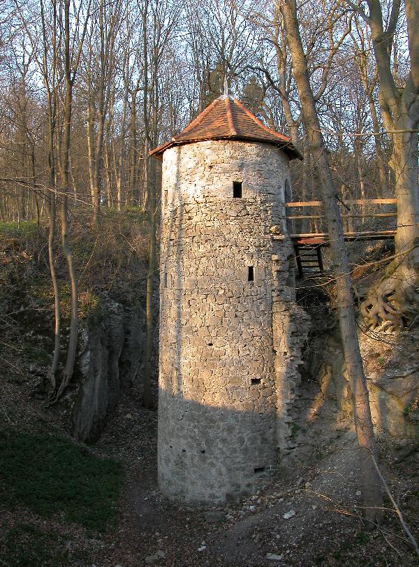 Bergfried Burgruine Osterburg