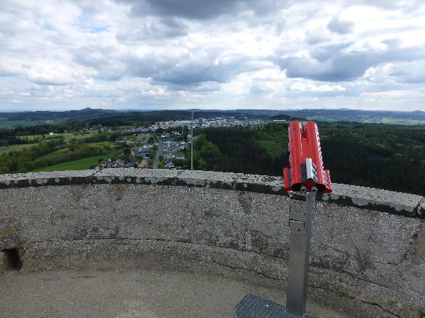 Bergfried Nürburg in Ohlenhard