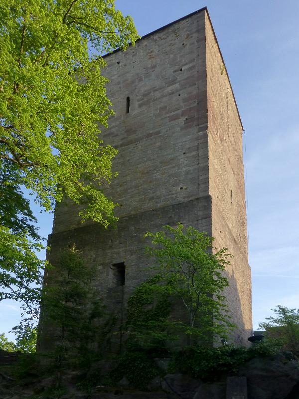 Bergfried Ruine Yburg in Baden-Baden