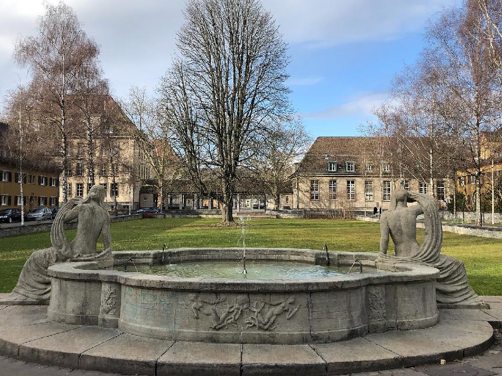 Brunnen «Im Birkenhof» in Zürich