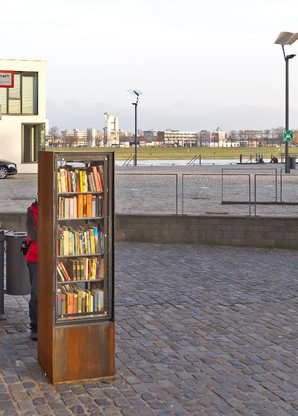 Bücherschrank in Köln
