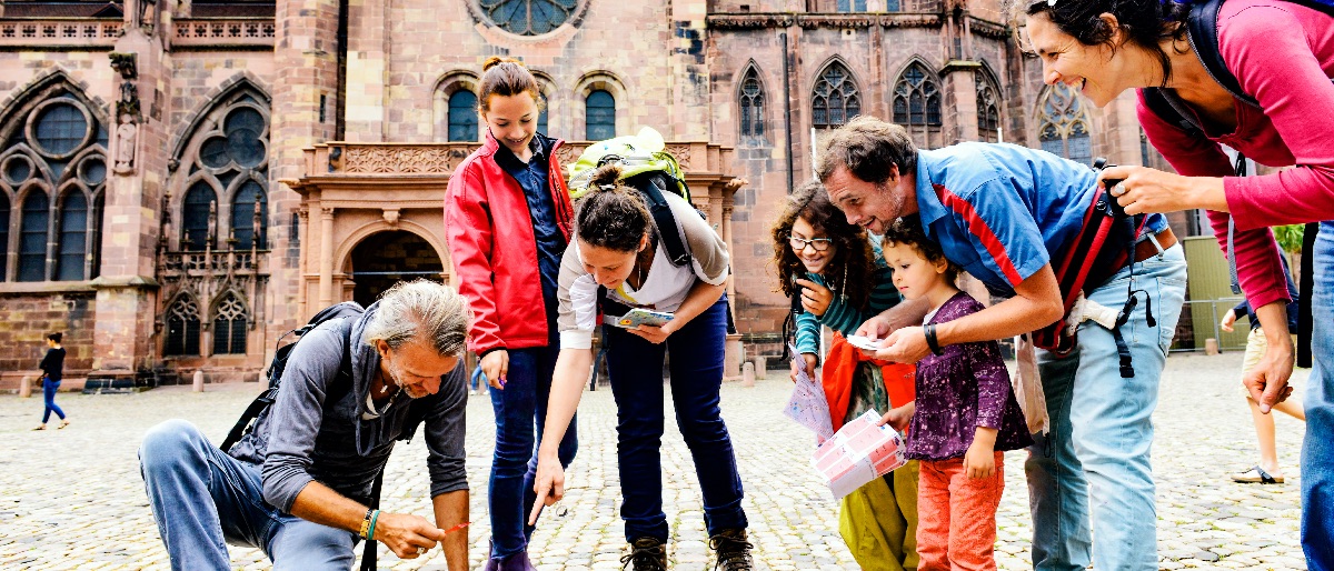Die wilde Schafstour- Eine Schnitzeljagd für Familien mitten durch die Freiburger Altstadt Die wilde Schafstour- Eine Schnitzeljagd für Familien mitten durch die Freiburger Altstadt