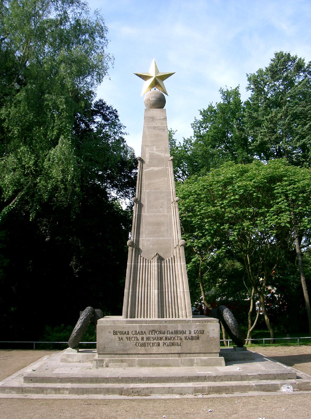 Ehrenfriedhof für Gefallene der Roten Armee (Bernau bei Berlin) in Bernau