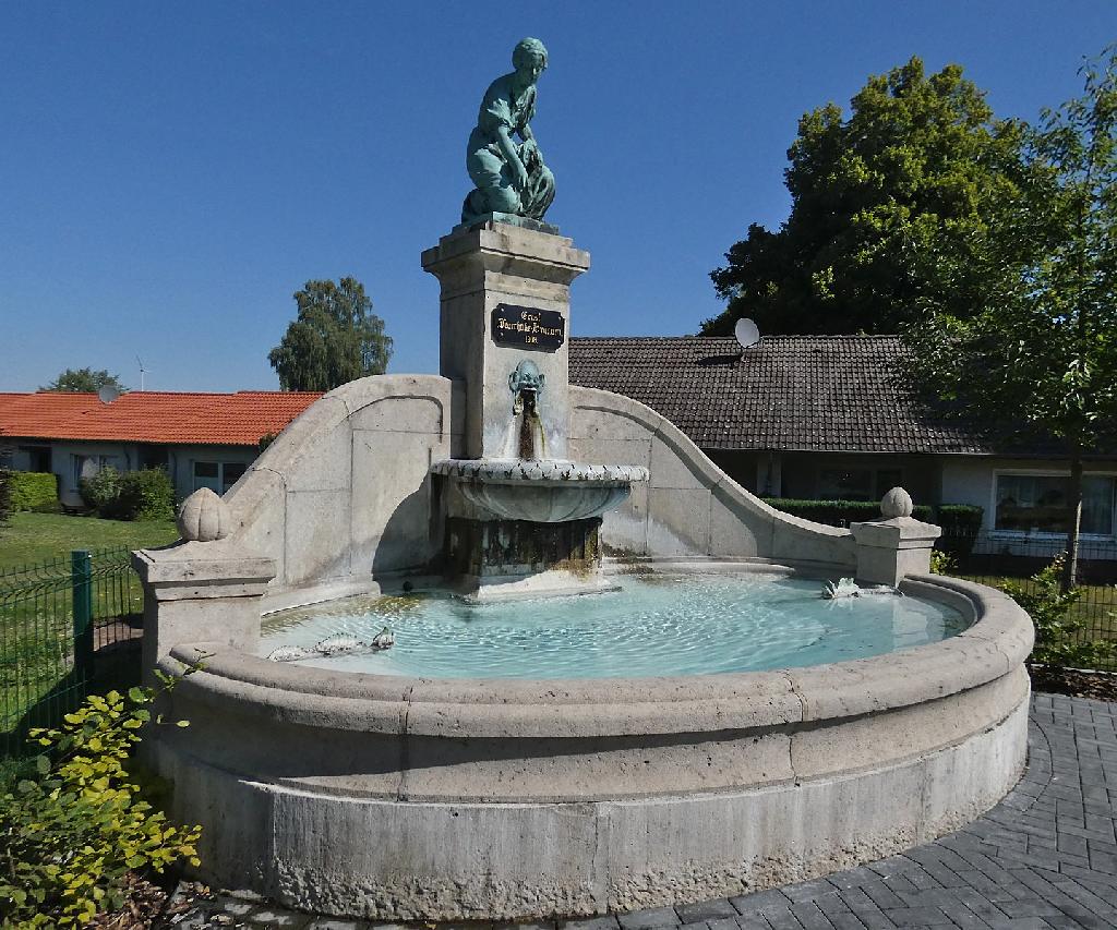 Ernst-Feuerhake-Brunnen