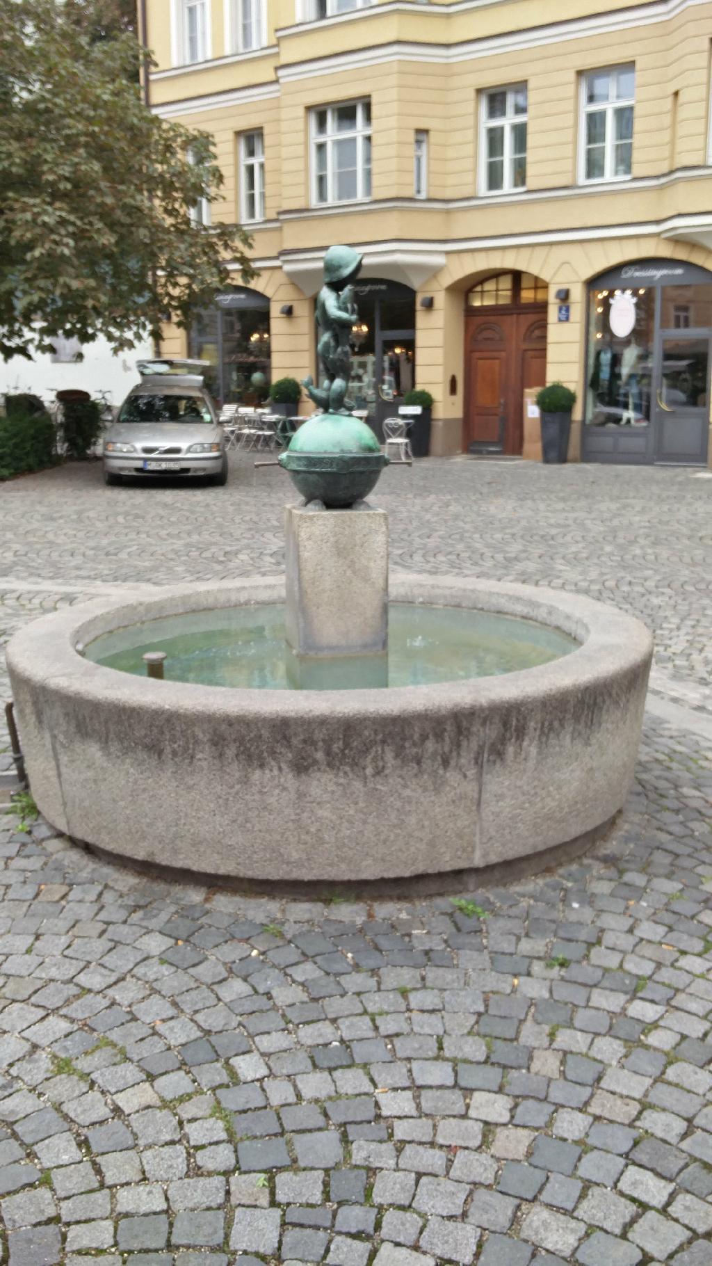 Fischerbuberl-Brunnen