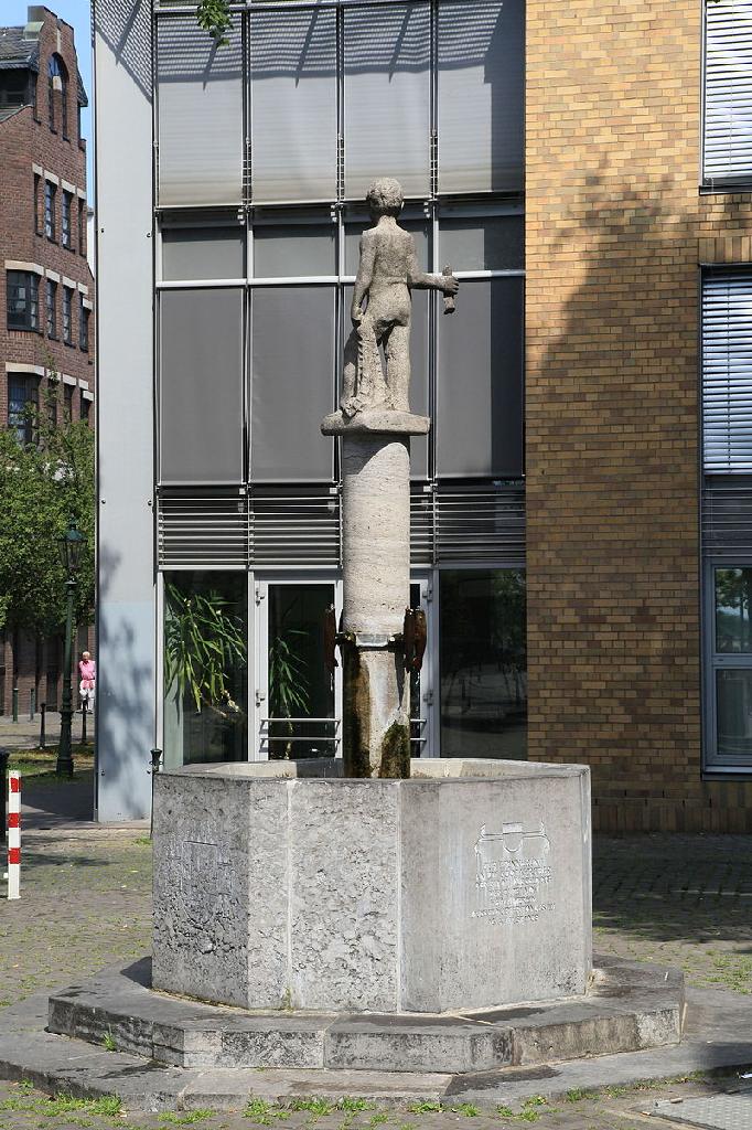 Fischerjungen-Brunnen in Düsseldorf