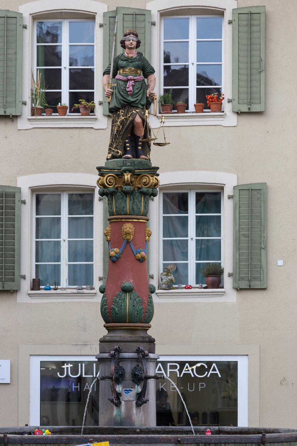 Gerechtigkeitsbrunnen Aarau in Aarau
