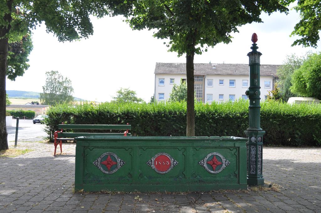 Gusseiserner Brunnen Wehrheim FreizeitMonster