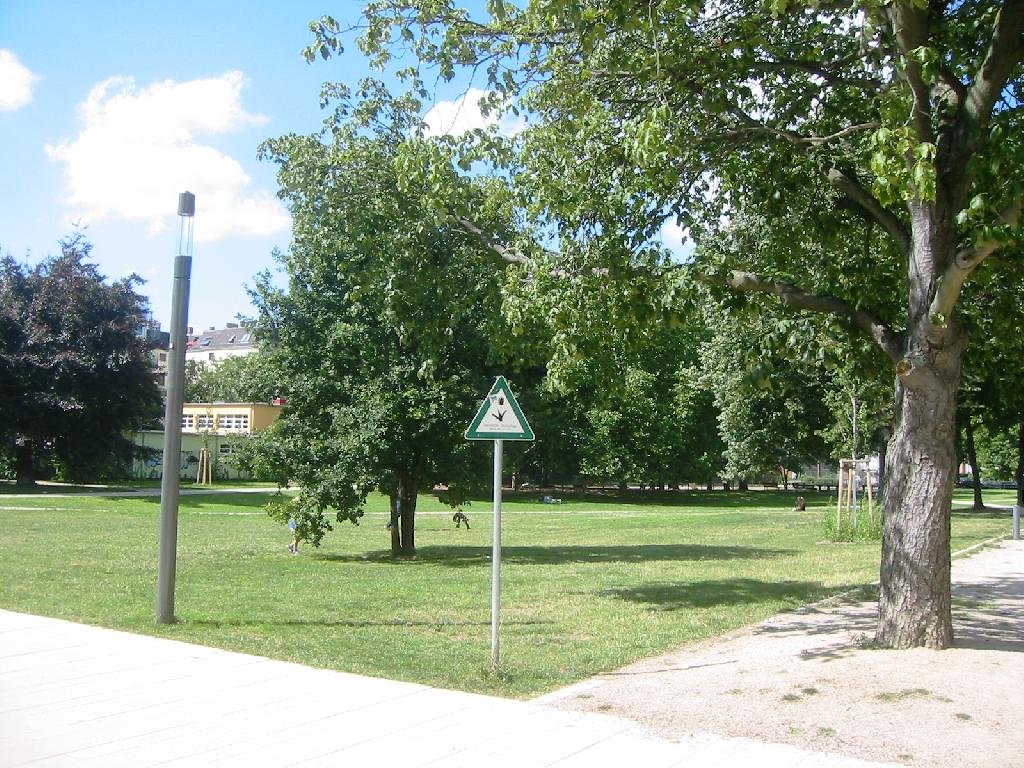 Harry-Bresslau-Park