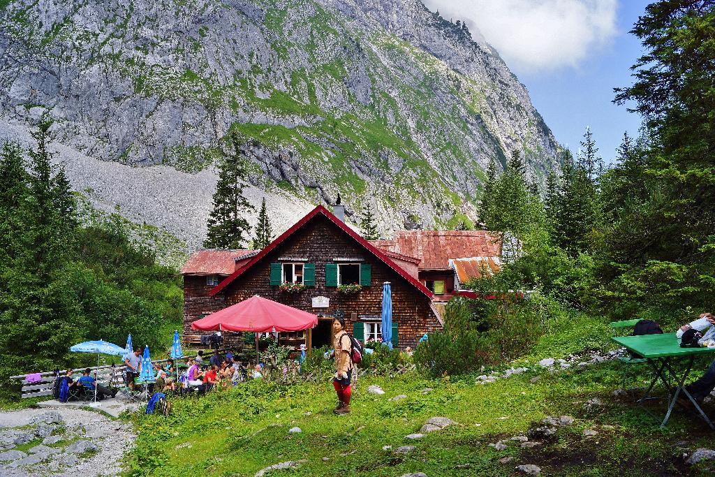 Höllentalangerhütte