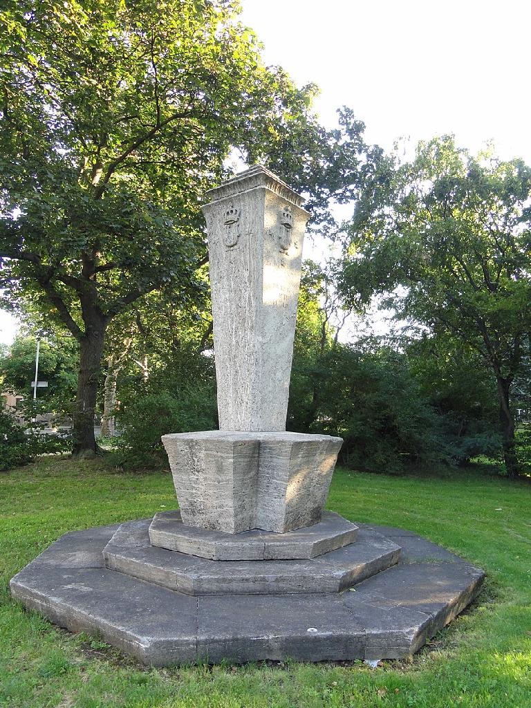 Husarendenkmal Frankfurt am Main FreizeitMonster