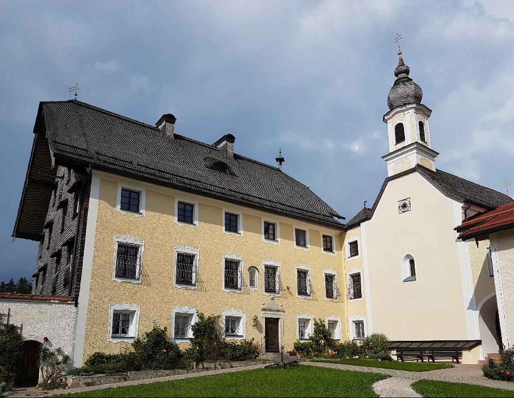 Kloster Harpfetsham in Palling