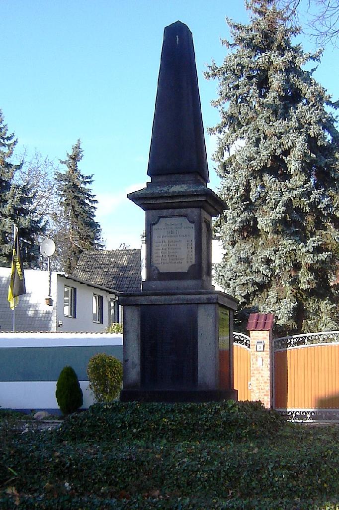 Kriegerdenkmal Diesdorf Magdeburg