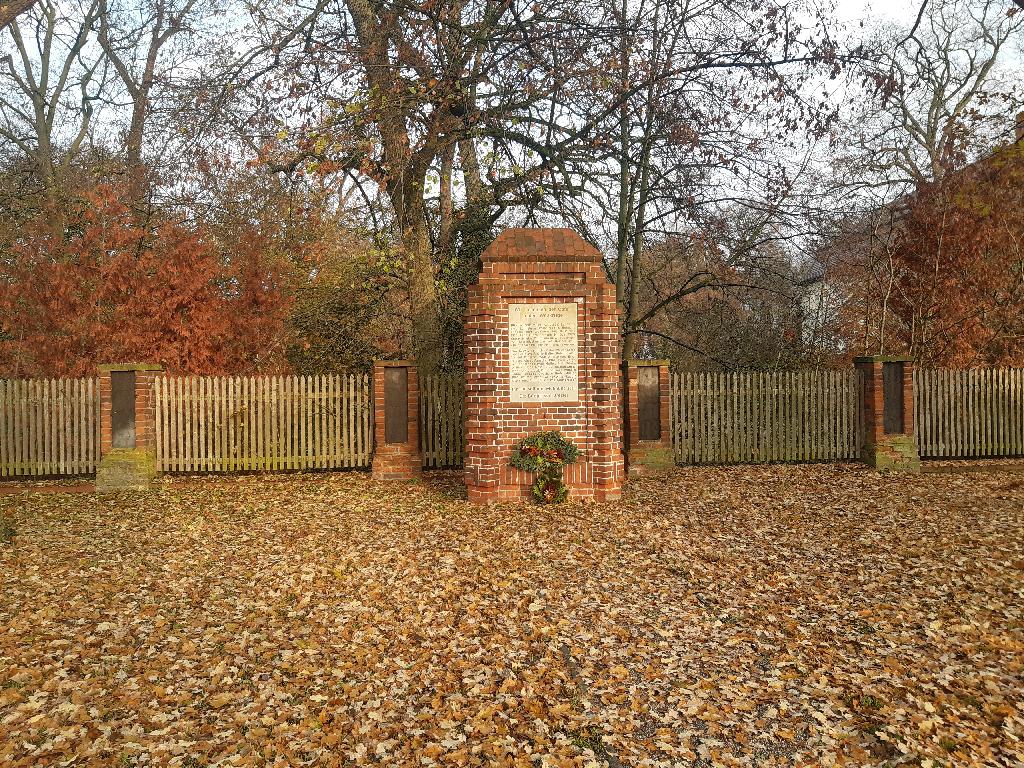 Kriegerdenkmal Dretzel in Genthin