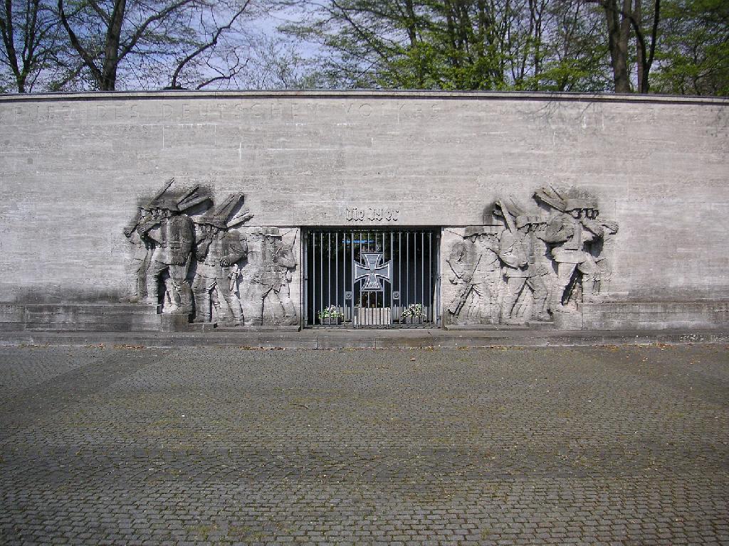 Kriegerdenkmal (Düsseldorf-Golzheim)