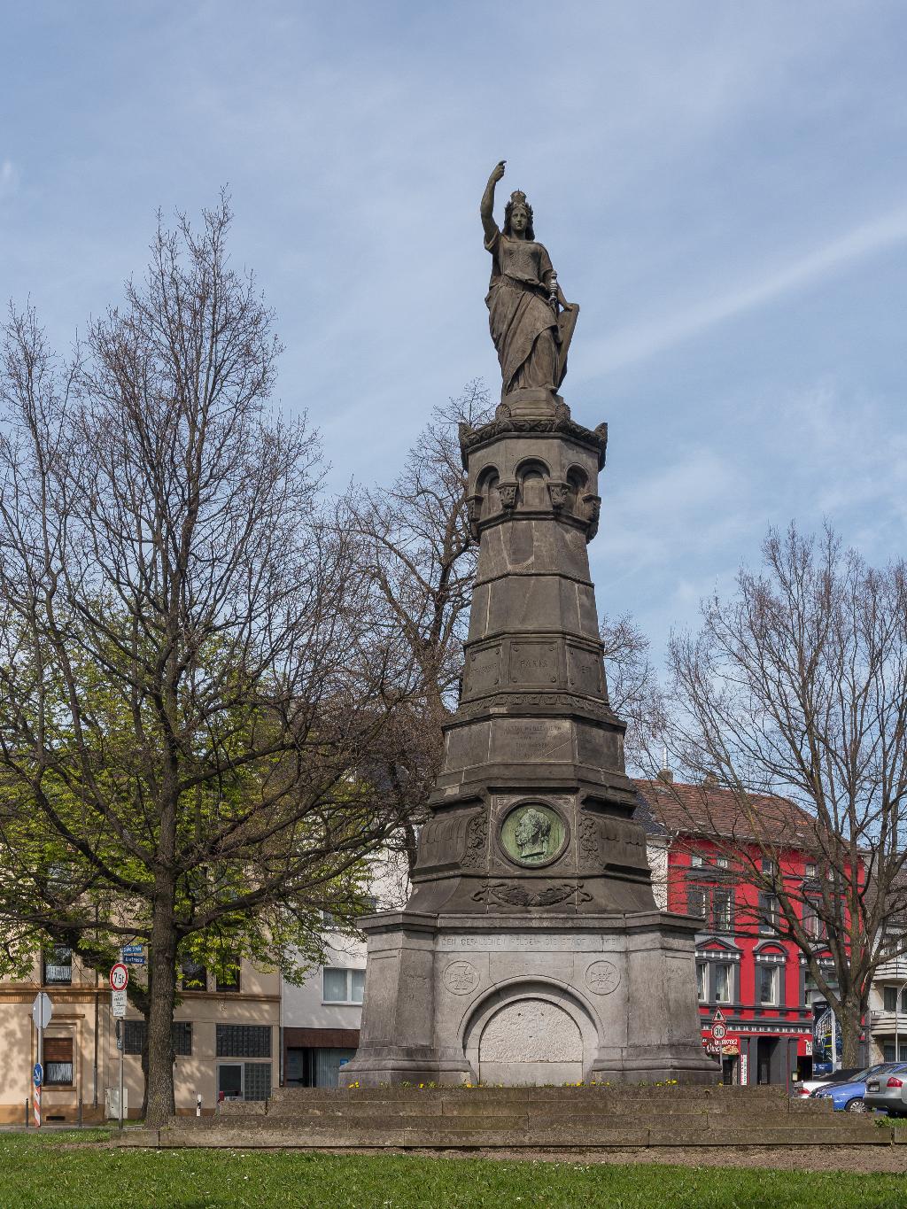 Kriegerdenkmal Germania Witten in Witten