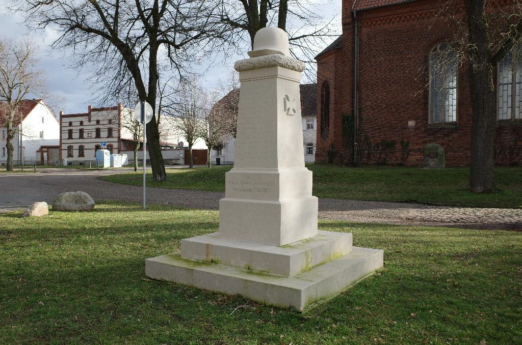 Kriegerdenkmal Hinsdorf in Südliches Anhalt