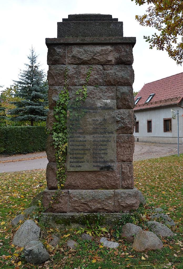 Kriegerdenkmal Krosigk in Petersberg