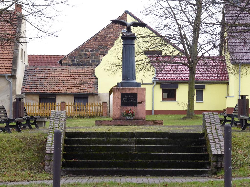 Kriegerdenkmal Langenbogen (Weltkriege) in Teutschenthal