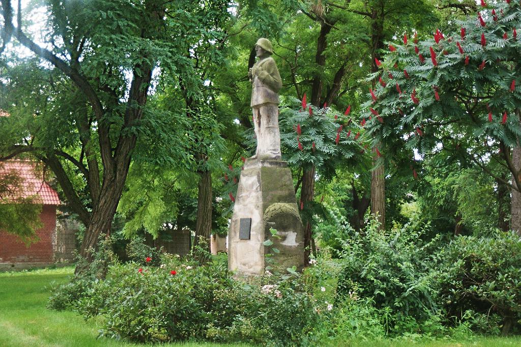 Kriegerdenkmal Niegripp in Burg