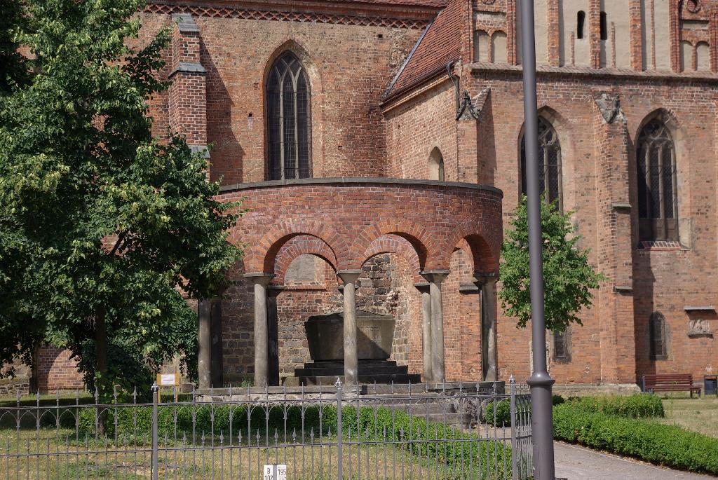 Kriegerdenkmal Nikolaikirchhof