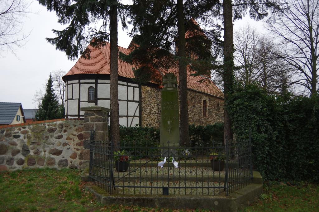 Kriegerdenkmal Rietzel in Möckern