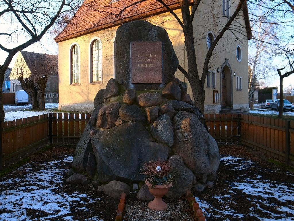 Kriegerdenkmal Schwarz in Calbe (Saale)