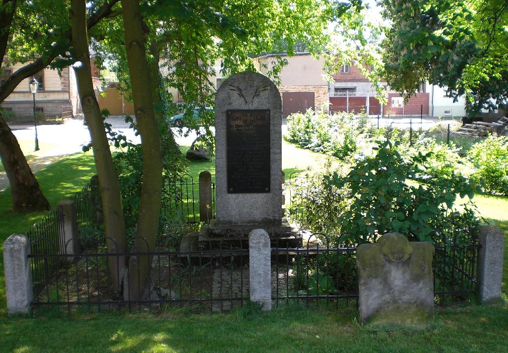 Kriegerdenkmal Wespen