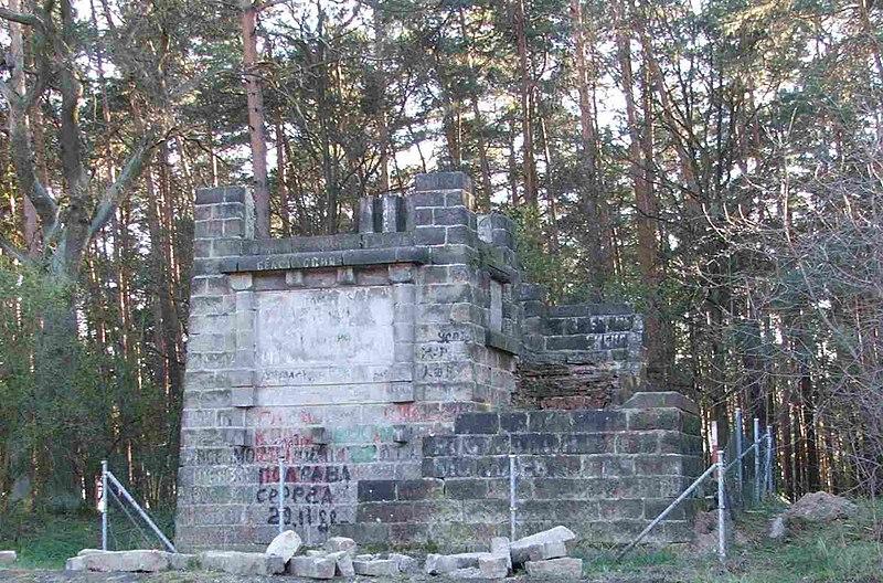 Kriegerdenkmal am Bahnsdorfer Berg in Uebigau-Wahrenbrück