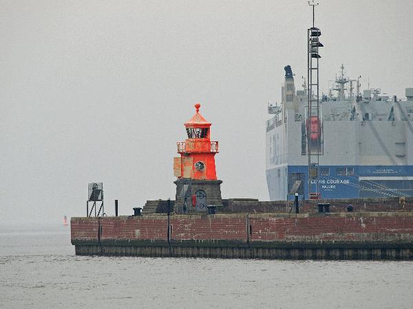 Leuchtturm Emden Westmole