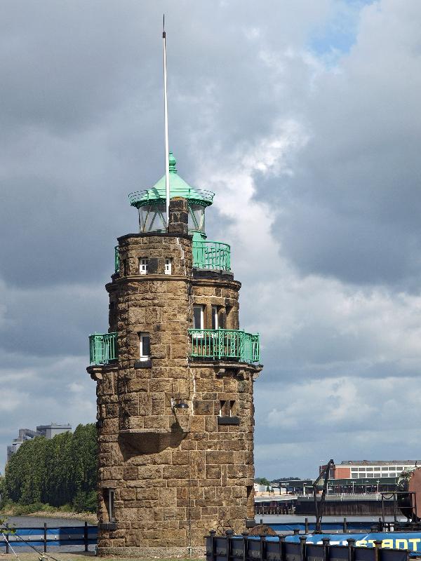 Leuchtturm Molenfeuer Überseehafen Süd in Bremen