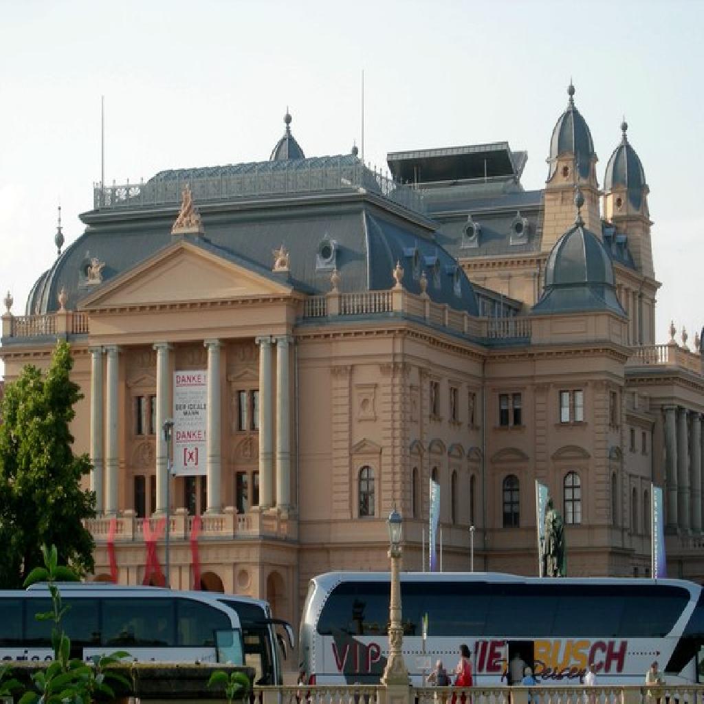 Mecklenburgisches Staatstheater Schwerin in Schwerin
