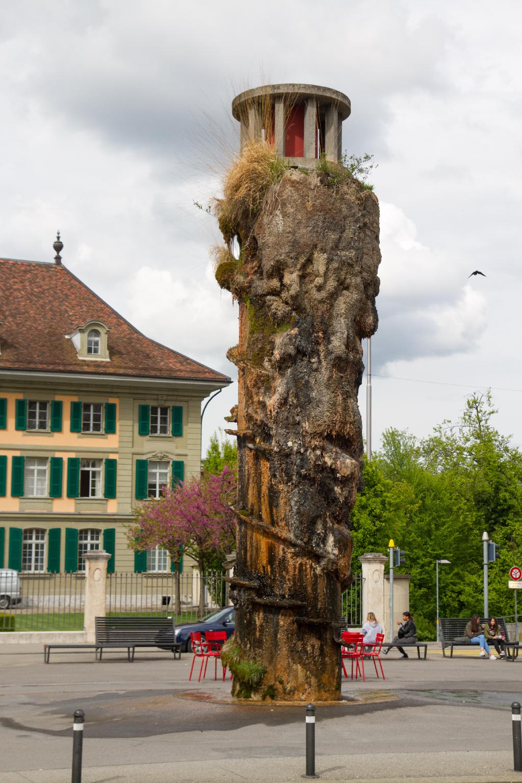 Meret-Oppenheim-Brunnen in Bern