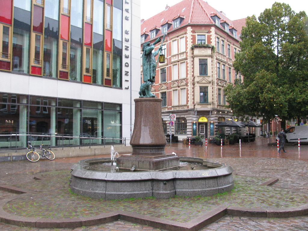 Nachtwächter-Brunnen Hannover