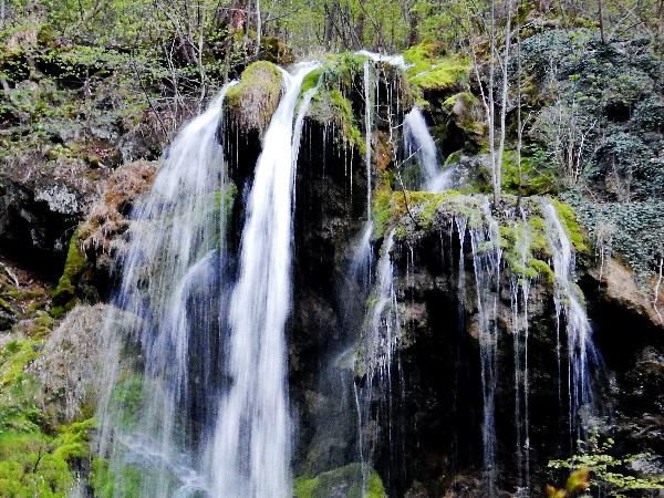 Neidlinger Wasserfall in Neidlingen