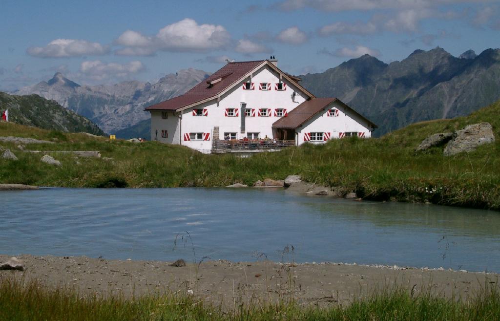 Neue Regensburger Hütte in Neustift im Stubaital