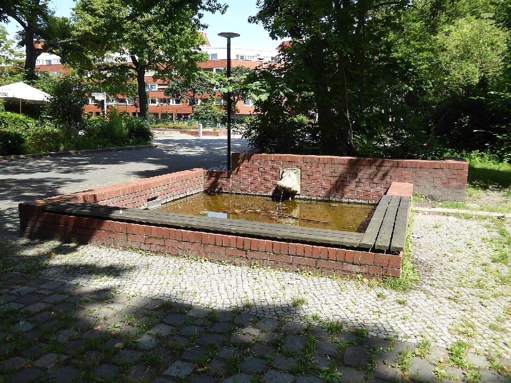 Nilpferdbrunnen