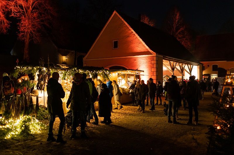 Oberschönenfelder Weihnachtsmarkt in Gessertshausen