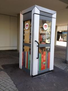 Öffentliches Bücherregal Pforzheim