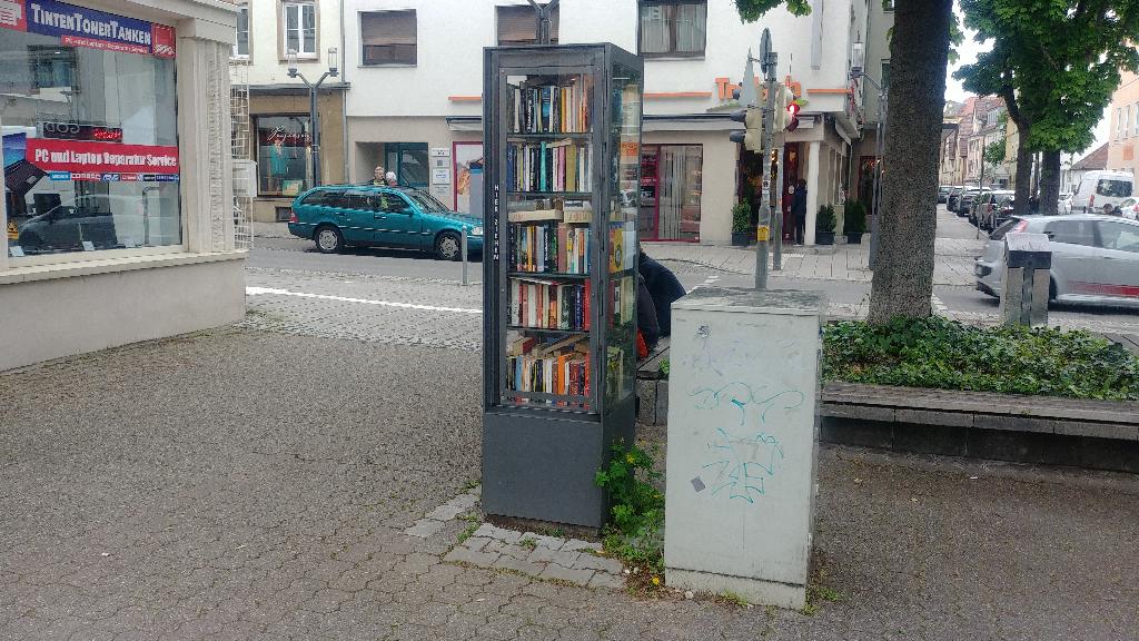 Öffentliches Bücherregal Stuttgart
