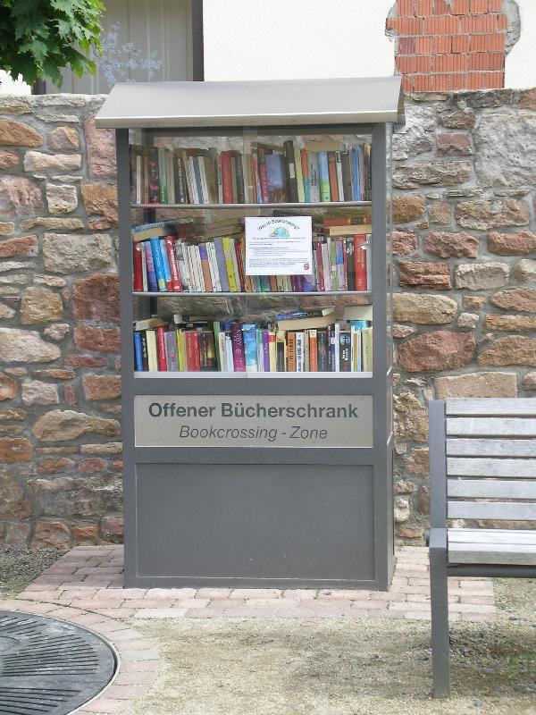 Öffentliches Bücherregal Sulzbach am Main